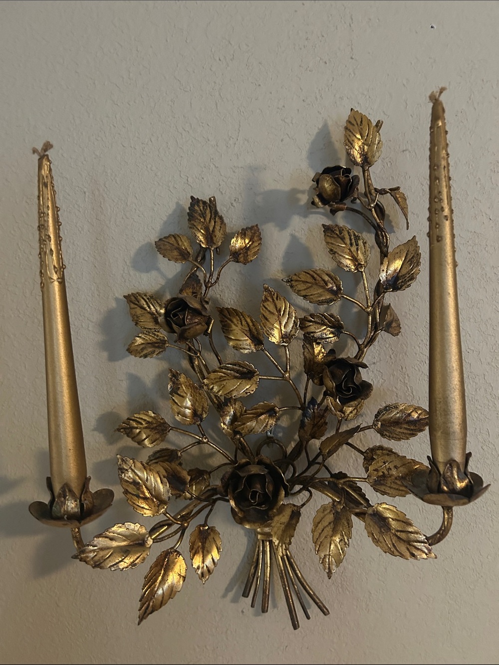 FABULOUS PAIR RARE VINTAGE ITALIAN GILT ROSE DOUBLE WALL SCONCES - Picture 4 of 16